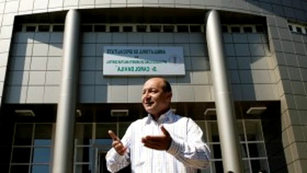 Examenul în cazul lui Băsescu - guşă polinodulară benignă