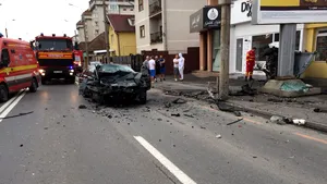 Patru răniţi grav, între care un copil, în urma unui accident produs de un şofer băut în Sibiu