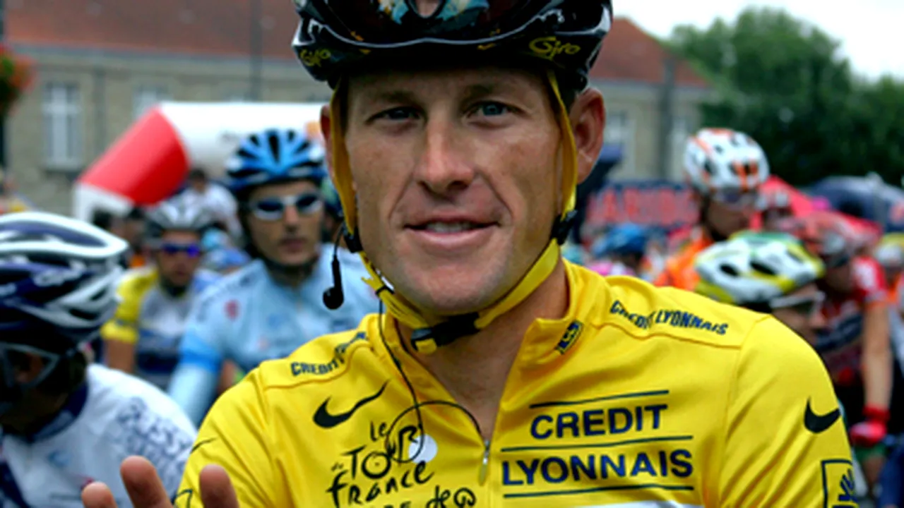 Lance Armstrong şi-a anunţat revenirea în ciclism
