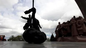 Monumentul dedicat prieteniei dintre Rusia şi Ucraina, din Kiev, va fi demolat