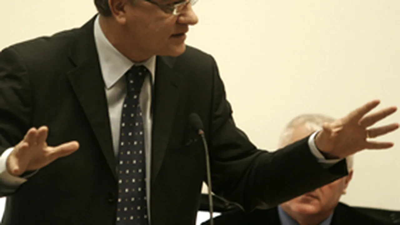Sandu: Doar Hagi, Răzvan Lucescu şi Dan Petrescu au mai rămas pe lista posibililor selecţioneri