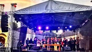 Românii de pretutindeni sărbătoresc astăzi - 3 Iunie - Ziua Internațională de Fetească Regală