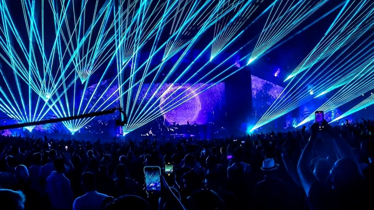 UNTOLD anunță line-up-ul final: nume noi pe scenele festivalului. Premieră: MEDUZA 3Live în România