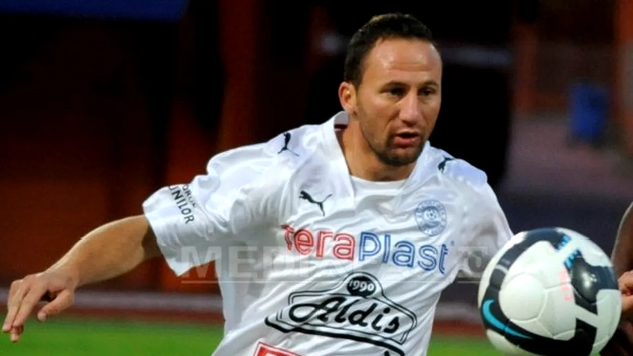 A jucat cu Mutu, Gică Popescu şi Ionuţ Lupescu şi a a ajuns taximetrist în Anglia. Povestea unui fost fotbalist din Liga I