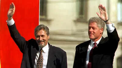 RETROSPECTIVĂ MEDIAFAX 35. 1997 – Bill Clinton vine la București și este lansat Parteneriatul Strategic România-SUA