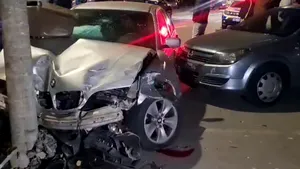 Accident în lanț în Craiova: Trei persoane rănite după ce o șoferiță nu a acordat prioritate