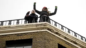 Oameni fără domiciliu locuiesc în reşedinţe de lux la Londra
