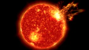 Erupţiile solare lovesc Pământul în weekend. Care vor fi efectele 