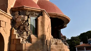 Cel puţin un mort, după prăbuşirea acoperişului unei clădiri, în Grecia