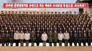 Coreea de Nord dă publicităţii fotografii înfăţişându-l pe Kim Jong-Il