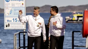 Premierul Groenlandei se întâlneşte cu regele Danemarcei în contextul interesului SUA pentru insulă