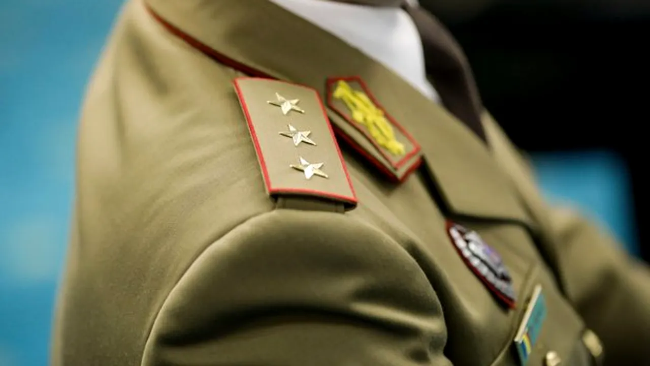 Iohannis dă stele de general unor ofiţeri din MApN, printre care şi comandanţilor Direcţiei Informaţii Militare şi Bazei de la Kogălniceanu