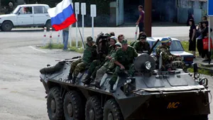 Rusia începe manevre militare în apropiere de graniţa cu Georgia
