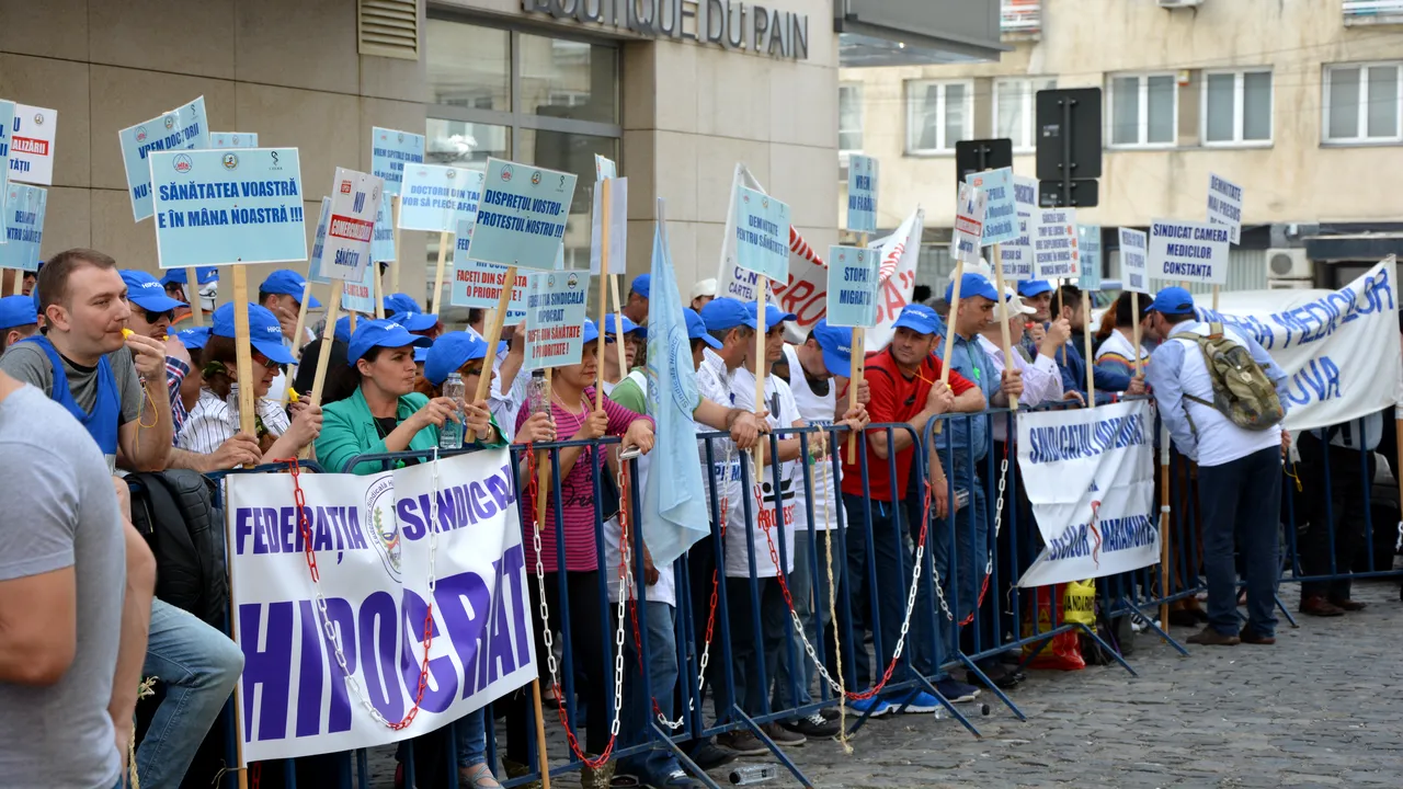 Sindicate: Protestele pot fi reluate dacă proiectul legii salarizării nu va rezolva inechităţile