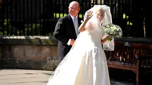 A doua nuntă regală din Marea Britanie: Rochia purtată de Zara Phillips, mai frumoasă decât cea a lui Kate Middleton? - GALERIE FOTO