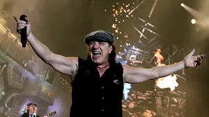 Oficialii AC/DC: concertul de la Bucureşti - reclamă mincinoasă