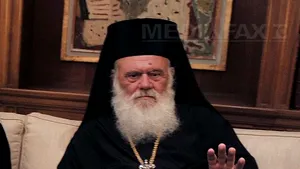 Intervenţie RARĂ a conducerii Bisericii Ortodoxe: Recomandarea făcută grecilor de arhiepiscopul Ieronim al II-lea