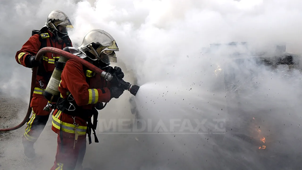 Incendiul soldat cu opt morţi la Paris ar fi fost declanşat intenţionat, un suspect fiind arestat