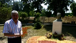Adriean Videanu şi-a prezentat ultimul bilanţ al mandatului său la Primăria Capitalei