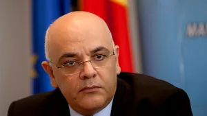 Gândul LIVE: Cum vrea ministrul Raed Arafat să schimbe achiziţiile din spitale