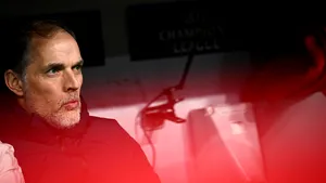 Antrenorul lui Bayern s-a accidentat la un deget în timpul discursului de la meciul cu Lazio