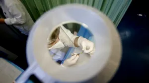 Medic arestat. Şeful unităţii de primiri urgenţe al unui spital din Brescia, în arest după ce ar fi ucis doi bolnavi 