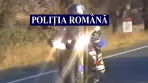 Motociclist prins circulând cu 251 de kilometri la oră, fără inspecţia tehnică şi RCA - VIDEO
