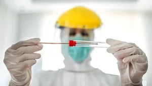 (P) Testări COVID-19 de încredere, la SANADOR