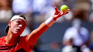 Tenismenul danez Holger Rune, fost jucător din Top 4 mondial, își amână revenirea după accidentarea gravă din 2025. Ratează Roland-Garros