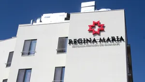 Reţeaua Regina Maria oferă pachete gratuite de teste rapide antigen pentru şcolile de stat