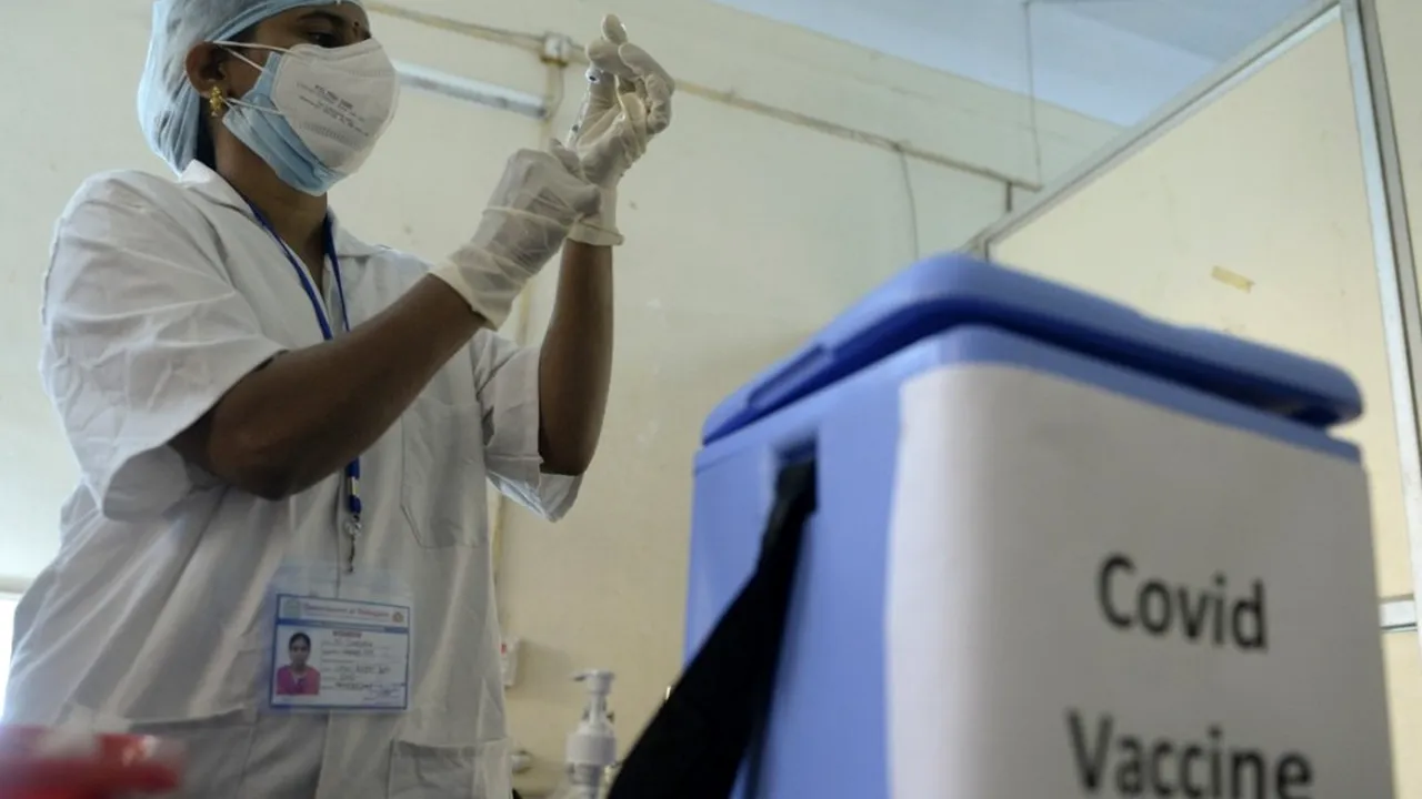 FT: Strategia UE de vaccinare, criticată din cauza ritmului lent. Pot apărea probleme şi în alte zone