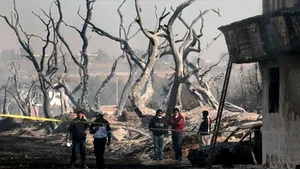 Cel puţin 22 morţi şi 32 răniţi în urma exploziei unei conducte petroliere în Mexic