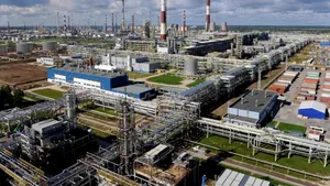 Rafinăria Kirishi din Rusia a fost atacată de drone ucrainene, afirmă guvernatorul