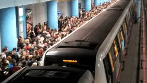 Tânăr de 20 de ani, lovit de metrou. Ar fi încercat să se sinucidă