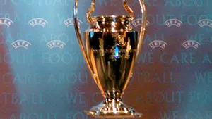 Cupa UEFA: 12 echipe calificate în şaisprezecimi