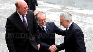 Întâlnire de lucru de la Cotroceni: Băsescu, Boc, Isărescu şi Ialomiţianu au discutat pe tema evoluţiilor economice