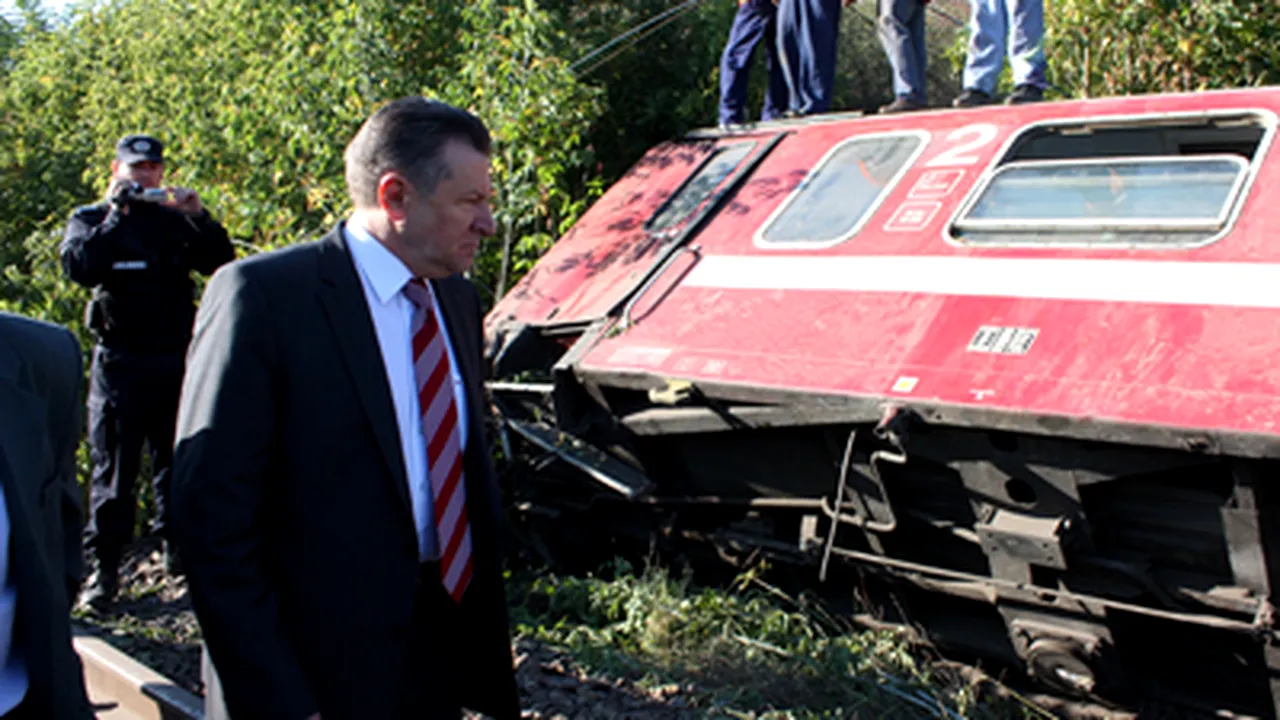 Geoană: În mandatul lui Berceanu trenurile sar de pe şine mai repede decât capacele la Golden Blitz