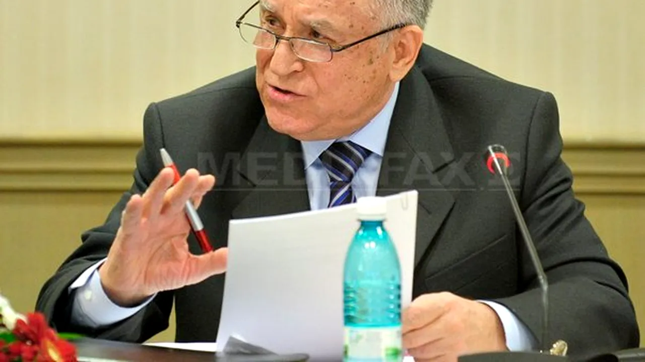 Iliescu, întrebat dacă moţiunea de cenzură are şanse: S-ar putea