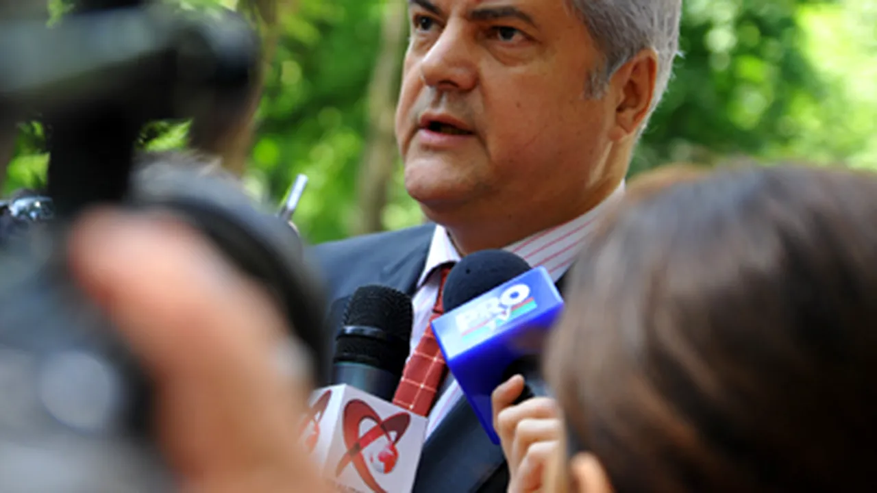 Năstase: Actuala coaliţie seamănă cu o instalaţie de stropit prin curte