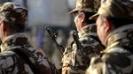 Premierul şi ministrul de Finanţe anunţă că Ministerul Apărării va avea un buget de cel puţin 2%
