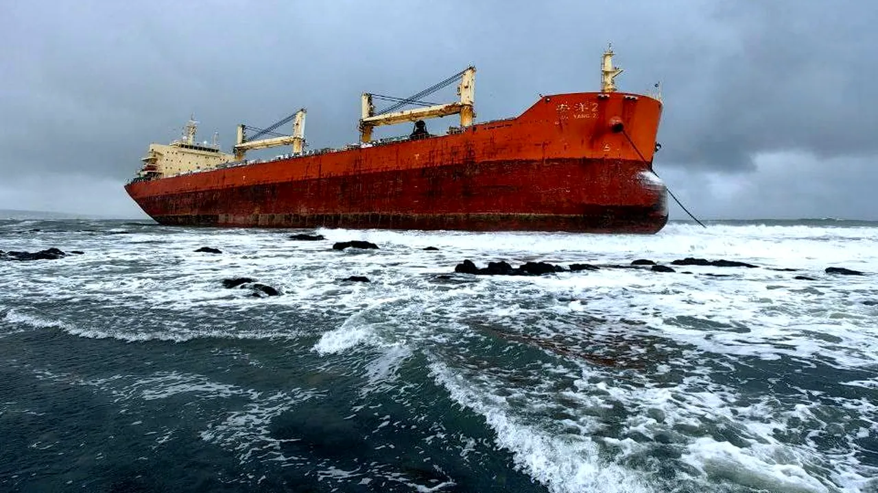 Stare de alertă într-o regiune din Rusia după eşuarea unei nave cargo