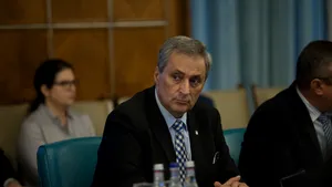 Radu Cristescu, către noul ministru al Afacerilor Interne Marcel Vela: De unde a avut mama dvs. 300.000 euro şi sute de milioane de lei în conturi? - DOCUMENT