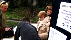 Record de prezenţă la vot în străinătate - 108.000 de alegători până la ora 19.00