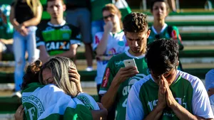 Fanii echipei Atletico Nacional au umplut stadionul pe care urma să se dispute finala cu Chapecoense - VIDEO 