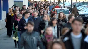 REPORTAJ: Marşul tăcerii, al durerii, al solidarităţii şi al revoltei, încheiat cu un altar de lumânări - GALERIE FOTO, VIDEO