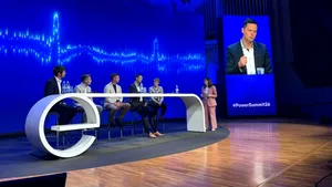 Volker Raffel, E.ON România, la Power Summit 2026: Eliminarea blocajelor din rețele poate ieftini energia angro cu 40% în următorii 10 ani