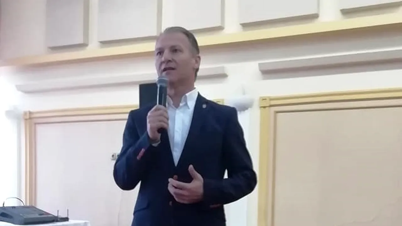 Un cântăreţ cunoscut a intrat în politică. Dinu Iancu Sălăjanu candidează din partea PNL la preşedinţia CJ Sălaj