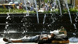 Val de căldură în SUA, cu temperaturi de până la 51 de grade Celsius. Cel puţin 22 de oameni au murit