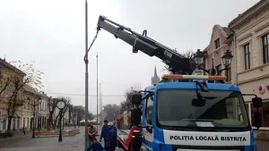 Autospeciala de ridicări auto a Primăriei Bistriţa, cumpărată cu 100.000 euro, în urmă cu trei ani, nefolosită nici măcar o dată / Ce spun reprezentanţii administraţiei locale