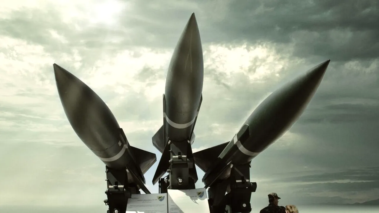 SUA rămân fără muniție / Trump convoacă de urgență companii producătoare de armament